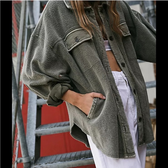 Free People Jackets & Blazers - EUC Free People Ruby Jacket in Dirty Olive